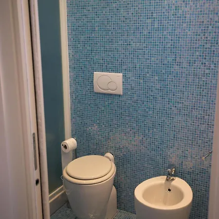 Hostdomus - Brezza Marina House * アラッシオ